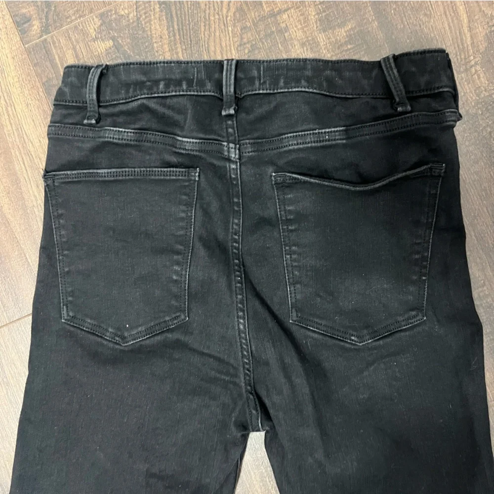 Abercrombie & Fitch High Rise Ankle Flare Jeans - Picture 5 of 5